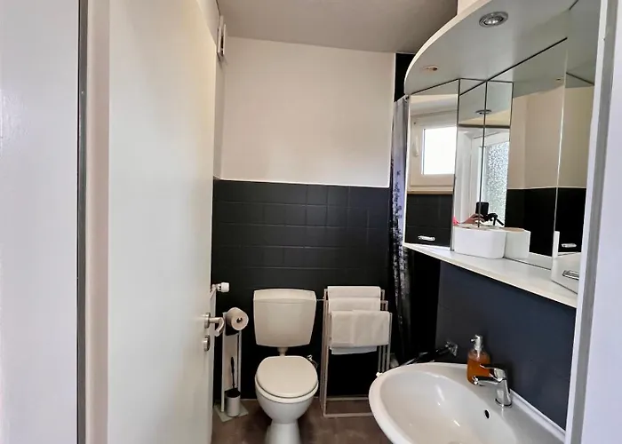 White Blossom- Am Asreg Apartment