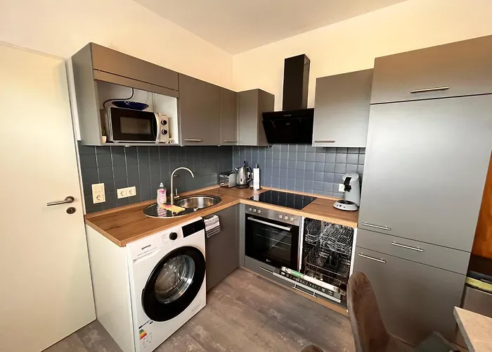 White Blossom- Am Asreg Apartment